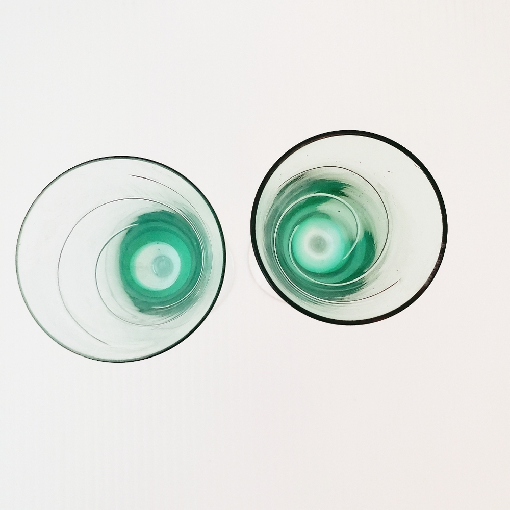 Vintage Cordial Set of 2 Glasses Green - Picture 2 of 5